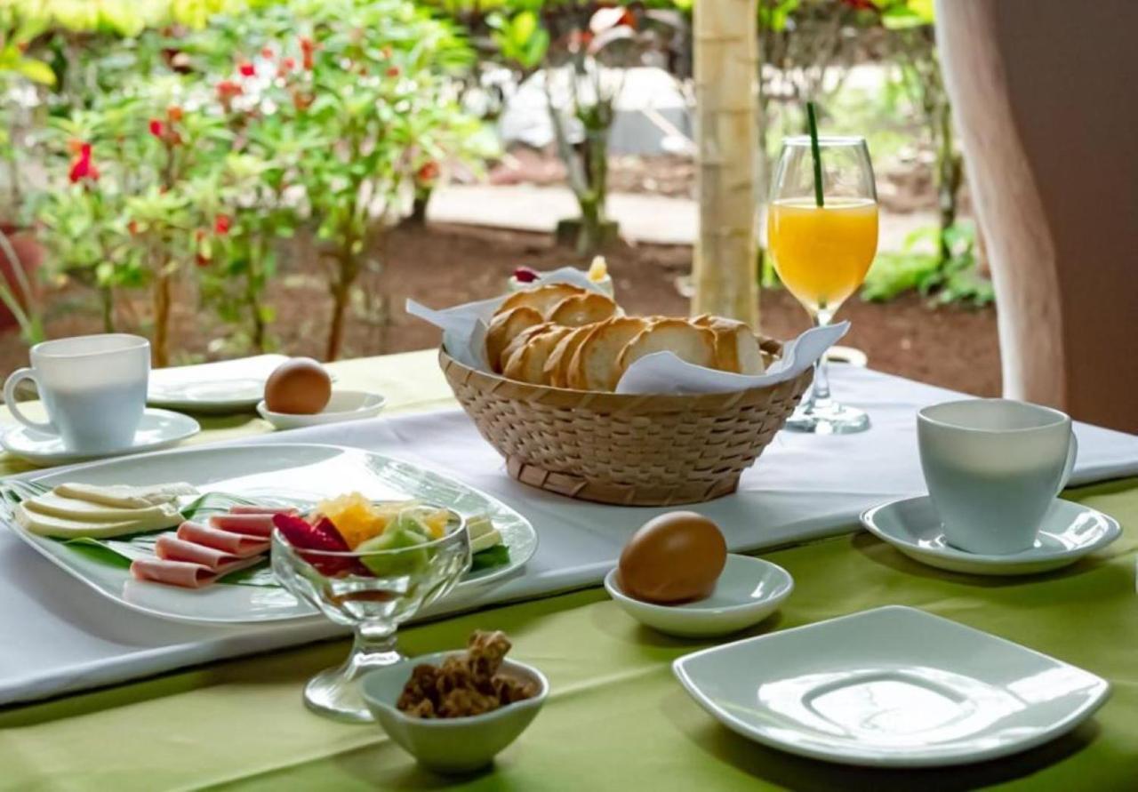 Hotel Twin Galapagos Пуерто-Айора Екстер'єр фото