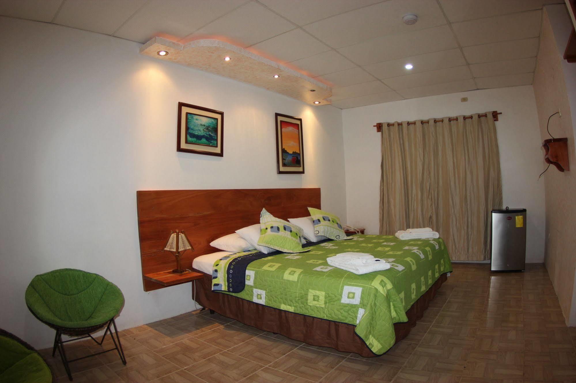 Hotel Twin Galapagos Пуерто-Айора Екстер'єр фото