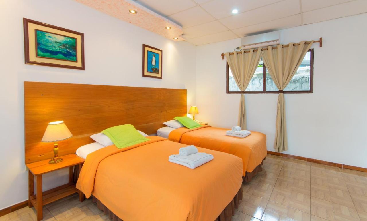 Hotel Twin Galapagos Пуерто-Айора Екстер'єр фото