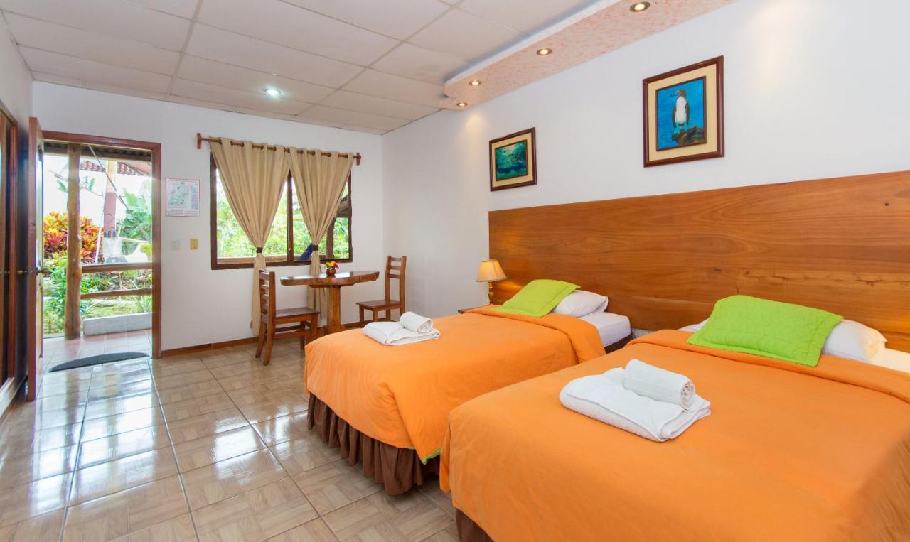 Hotel Twin Galapagos Пуерто-Айора Екстер'єр фото