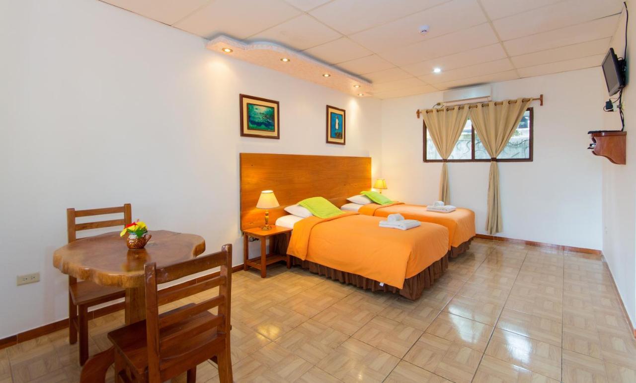 Hotel Twin Galapagos Пуерто-Айора Екстер'єр фото